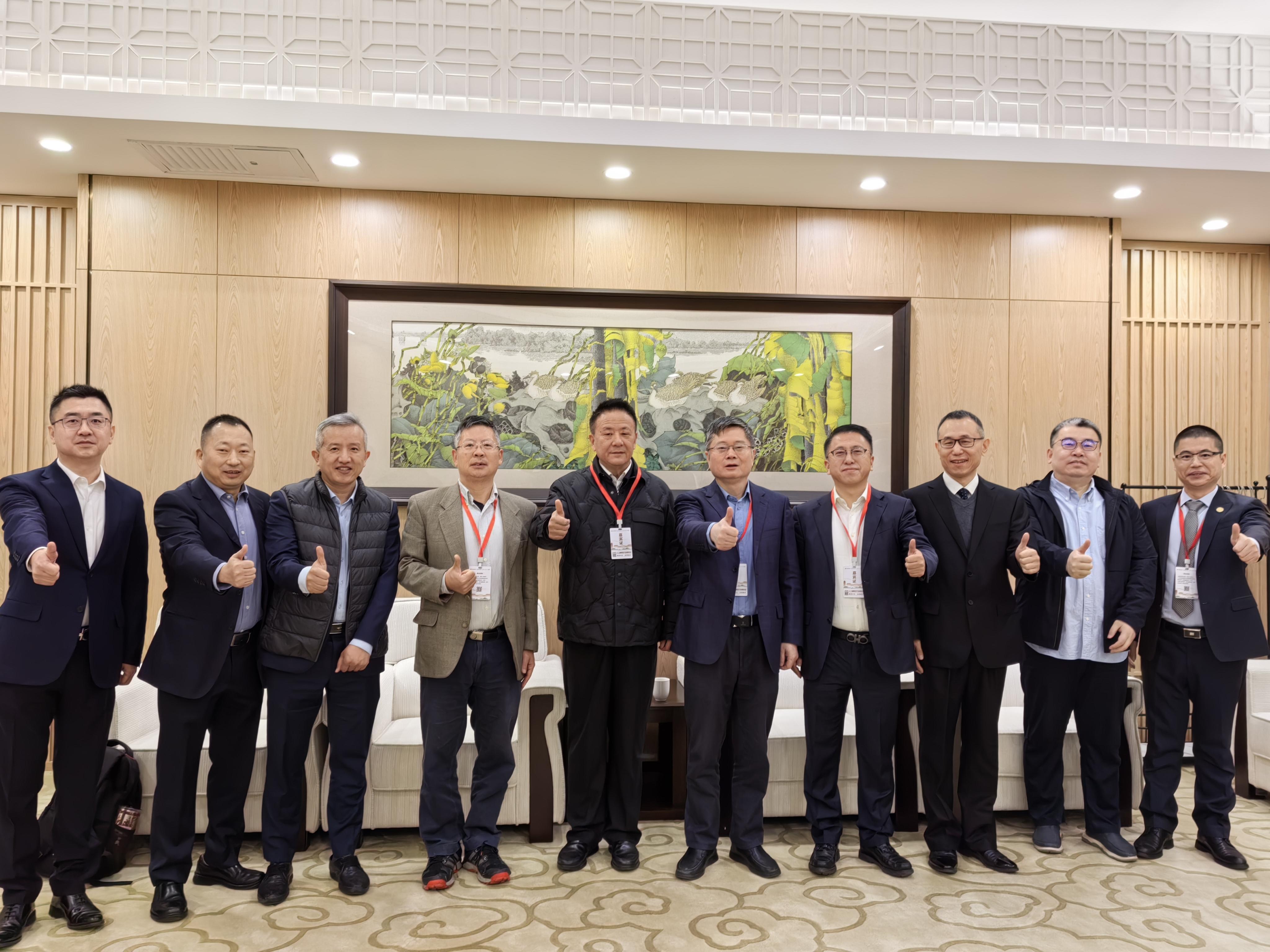 2025人工智能時代法商年會與會人員合影